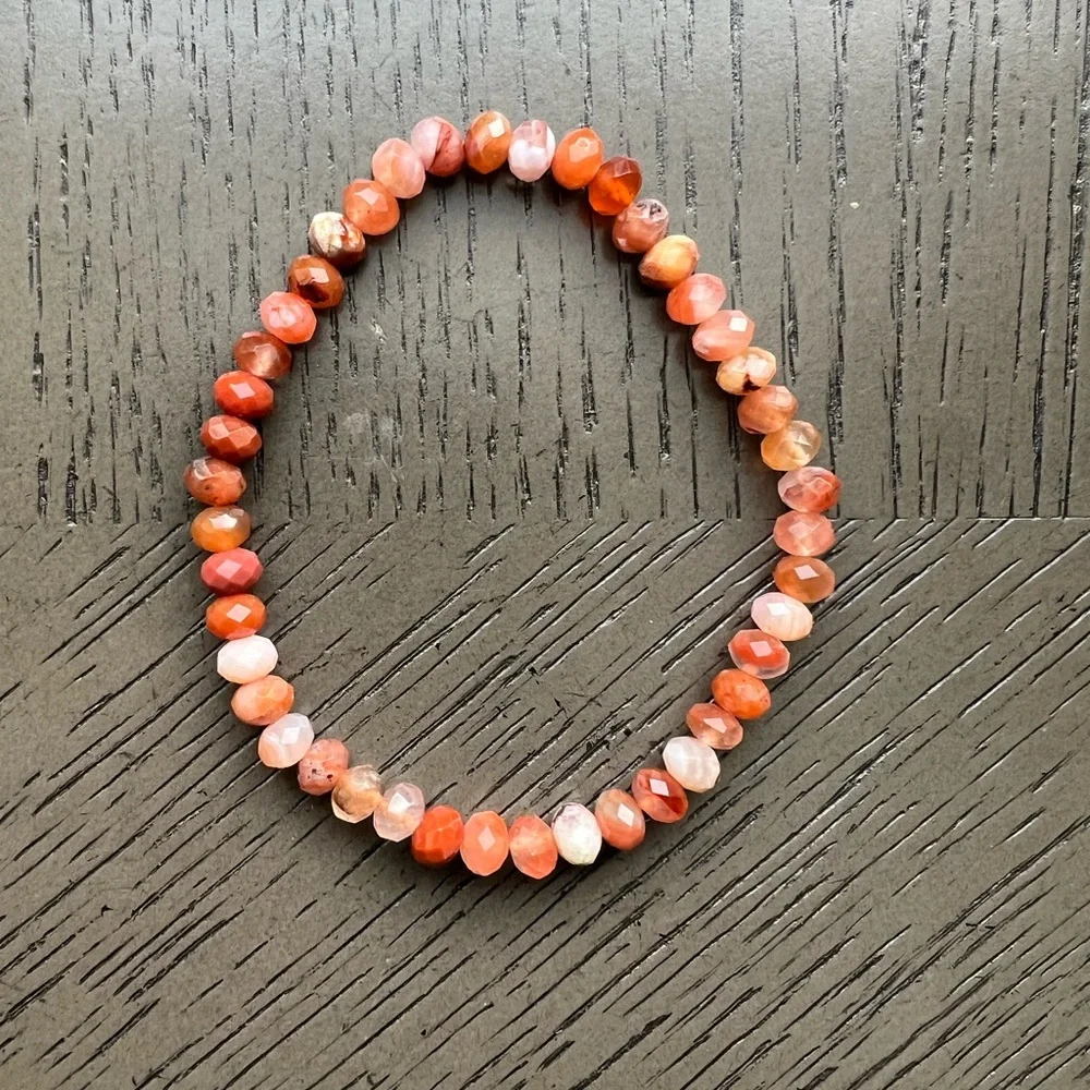 Faceted donut Nanhong agate bracelet 5mm SIZE 6.75-7’
